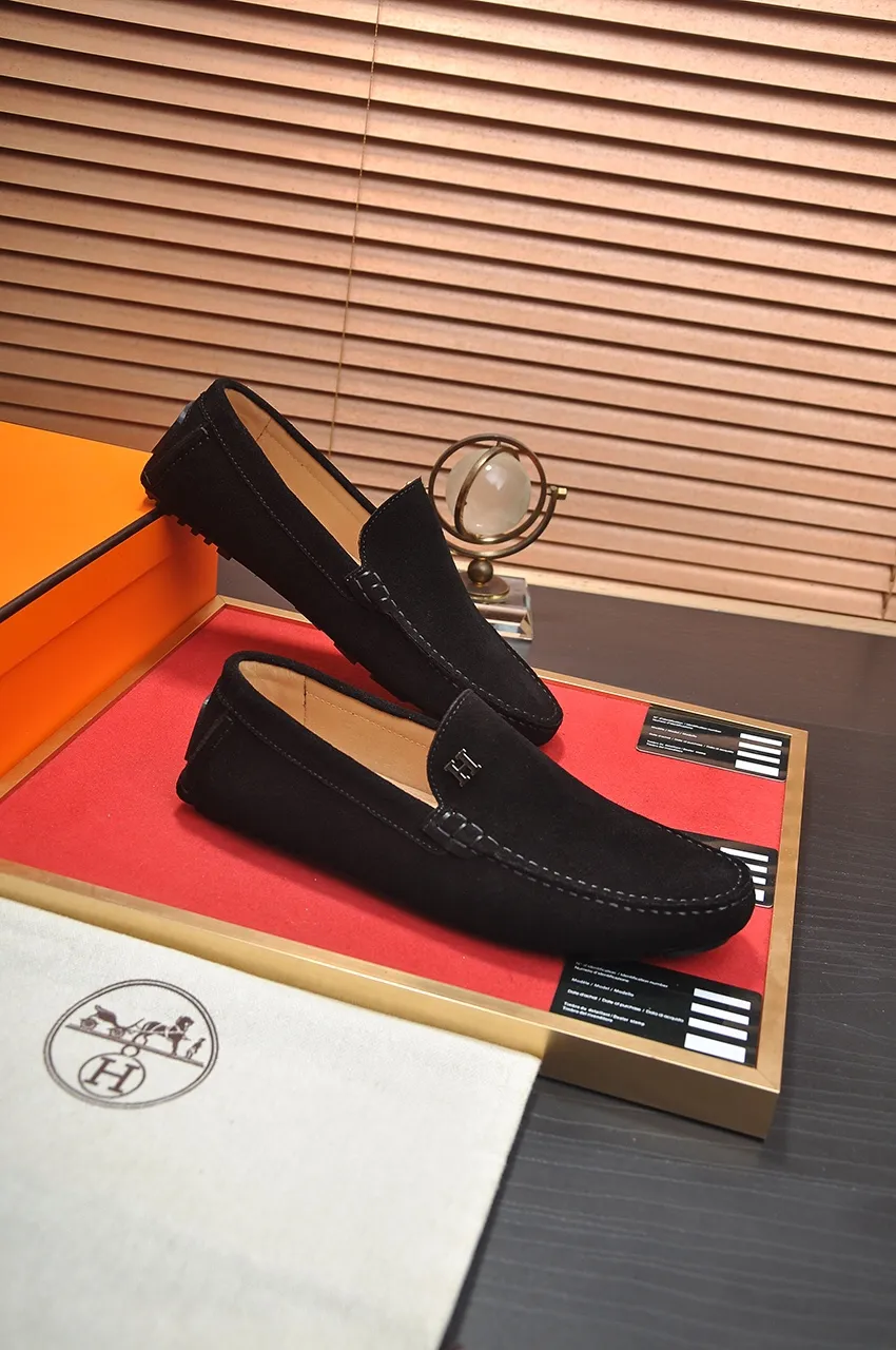Men's shoes 💰420💶 Product trademark: Hermès "Hermès" beanie shoes. Regular size: 38-45 (45 customized, non-returnable). Product material: Selected first-layer calfskin upper + cowhide lining. Strong three-dimensional visual effect, original rubber outsole Color: 3⃣️colors available
